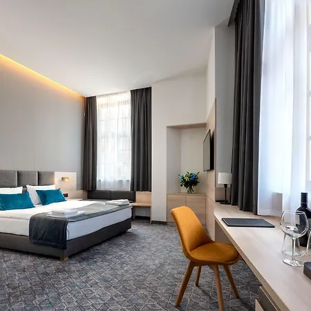 Korona Gold - Korona فندق فروتسواف