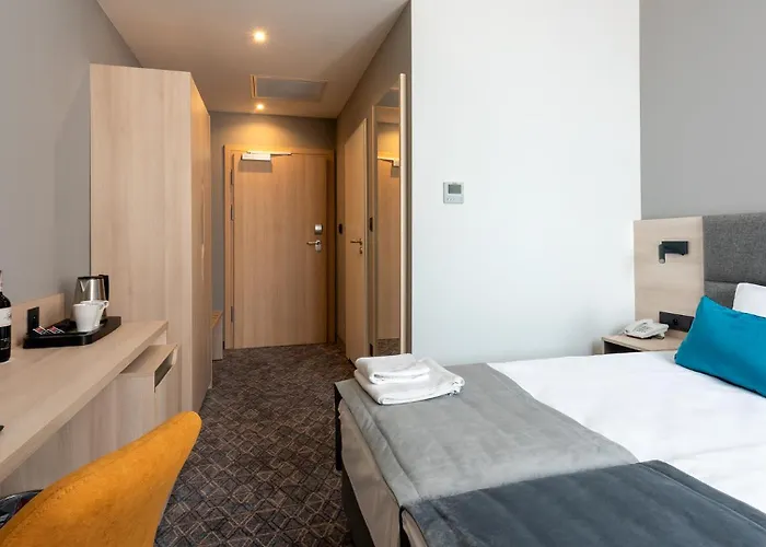 Korona Gold - Korona Breslavia